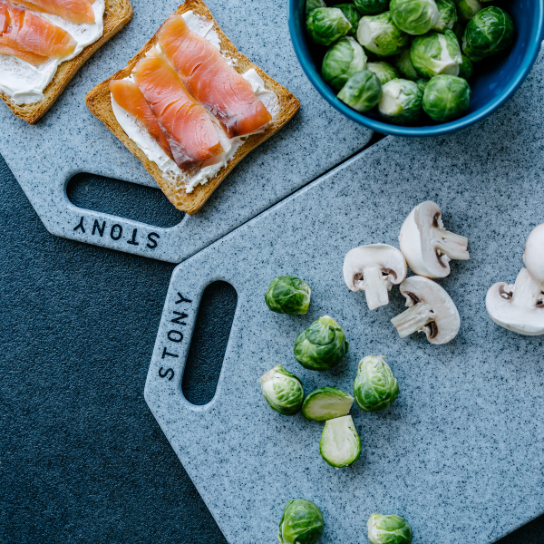 "GRAY" STONY SET Dirty Sand premium stone-look hygienic cutting board by Stony — Foto