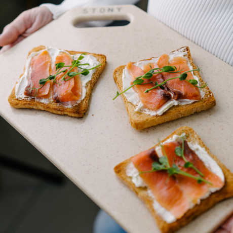 "BEIGE" STONY SET Fair Sky premium stone-look hygienic cutting board by Stony — Foto